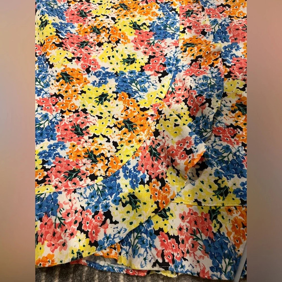 Loft size 2 ruffled floral skirt - Picture 8 of 8